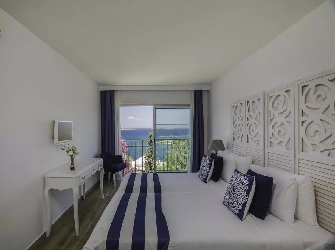 KAIRABA- BLUE- DREAM-RESORT3 (Copy).jpg